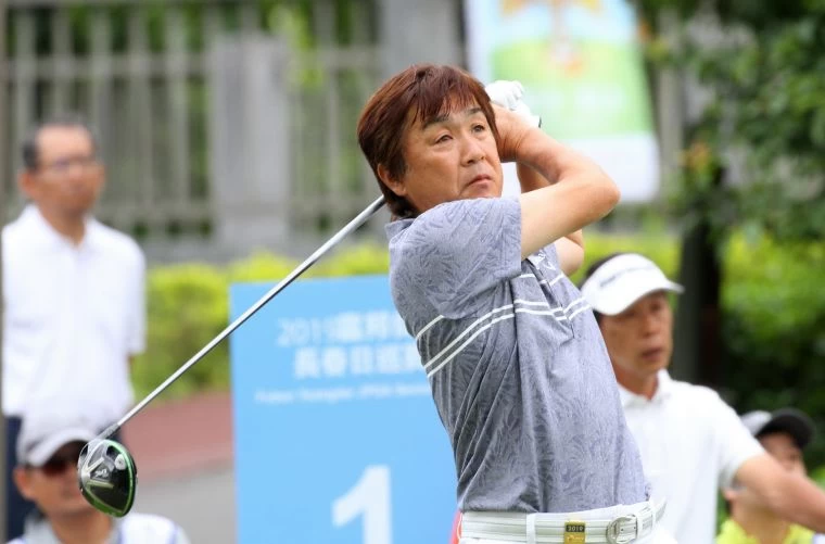 第二回合日本溝口英二(-6)暫並列第一。鍾豐榮攝影