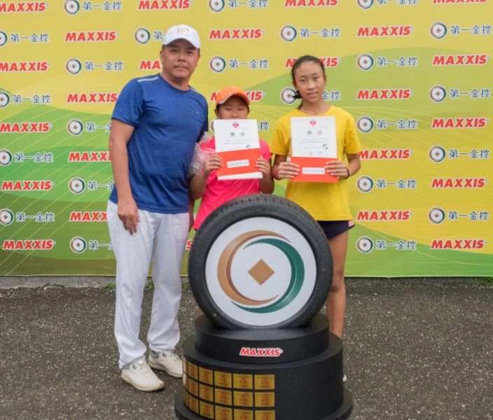 【圖四】青少年12歲女子組決賽上演林郁晨(左)、林育萱(右)姐妹對決。海碩整合行銷提供