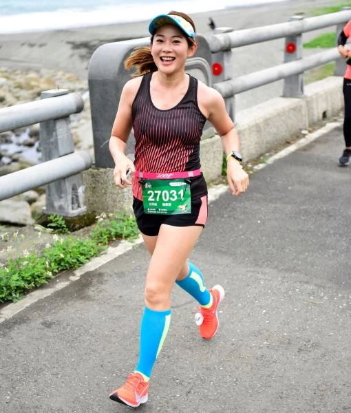 代言人魏小猴跑在台11上。大會提供