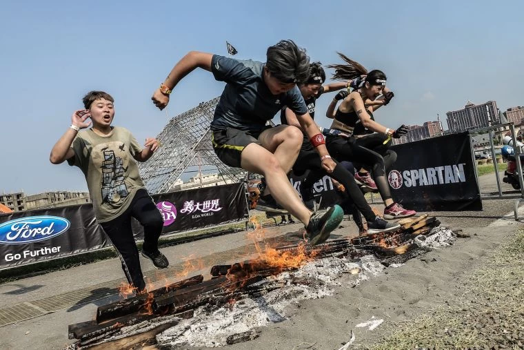 Spartan Race斯巴達障礙跑競賽今日在高雄義大世界舉行。大會提供