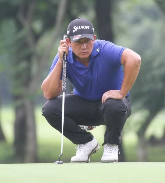 第一回合台灣汪聰傑66桿(-6)暫並列第一。鍾豐榮攝影