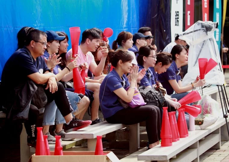20位凱撒飯店員工到場替凱撒隊加油。中華企業射箭聯盟/提供。