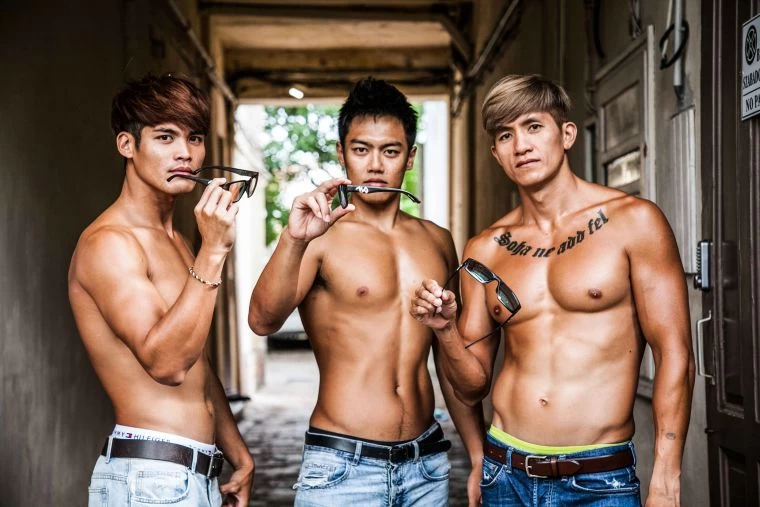 中華男子龍舟隊顏值超高。720armour運動眼鏡/提供。