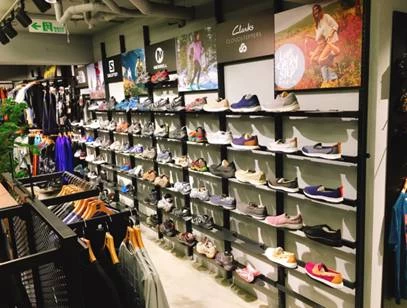 GO WILD野聚戶外新生南店擁有各式包款,舉凡登山、休閒、旅行等大小款式皆能滿足。