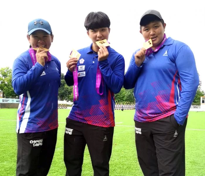中華女子複合弓隊勇奪世錦賽金牌。陳詩園/提供。