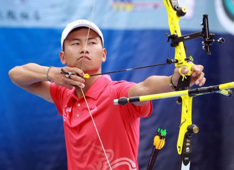 寒舍隊魏均珩在企業射箭聯賽元年個人賽出賽五場保持全勝。中華企業射箭聯盟/提供。