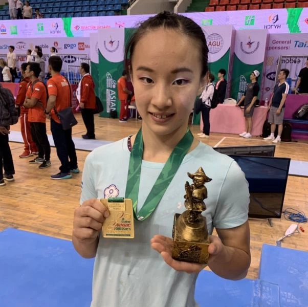 16歲小將丁華恬奪下平衡木金牌。翁士航提供