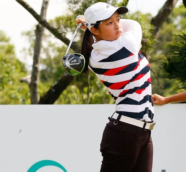 業餘女將吳佳晏以兩回合總桿142桿(-2)並列第21。葉勇宏攝