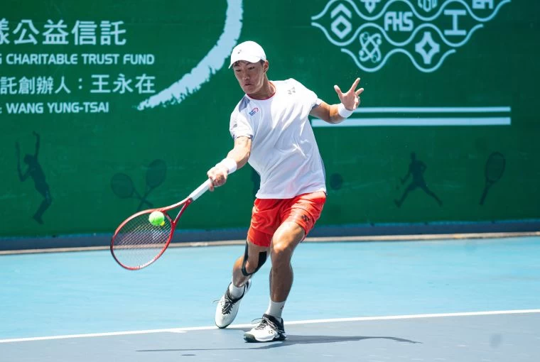 許育修直落二擊敗尤承宇，明挑戰單打二連霸。海碩整合行銷提供
