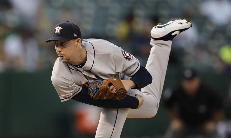 桑其士(Aaron Sanchez),雖然上一場被運動家炸掉,本場面對打線比較爛的老虎,相當有機會再回穩繳出優質先發。法新社