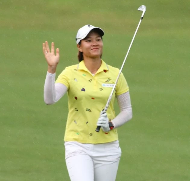 劉嬿第三回合打出最低桿63桿以(-7)成績衝到第三名。鍾豐榮攝