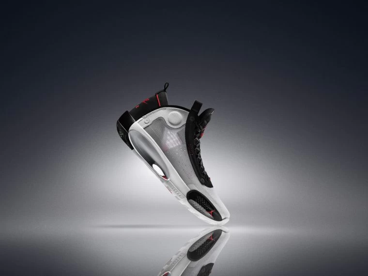 全新Air Jordan XXXIV 傳承了Jordan 品牌的精神,為新一代賽場之星帶來更強的實戰籃球鞋。Nike提供
