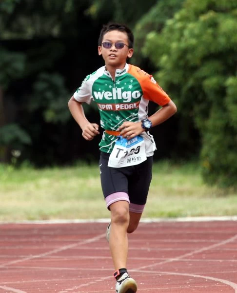 10至12歲組冠軍謝帛勳。捷安特/提供。