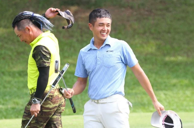 第三回合台灣選手劉又睿(-12)暫並列第三.。鍾豐榮攝