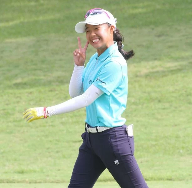 2019歡樂友緣女子公開賽最後一回合業餘冠軍葉家儒。鍾豐榮攝