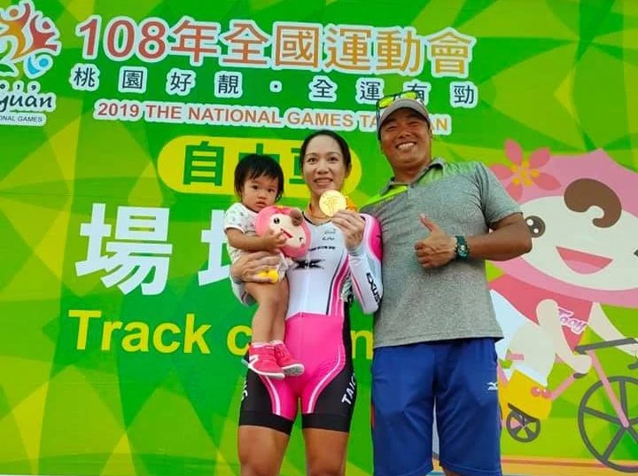 媽媽車手蕭美玉復出奪金。摘自楊振坤臉書