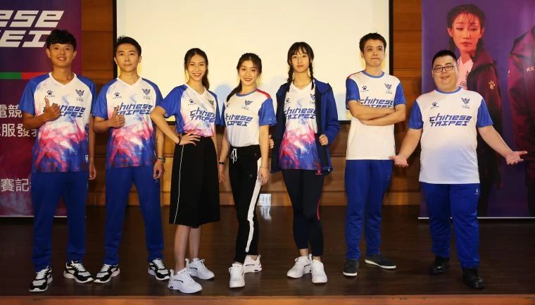 KELME專為中華電競國手設計的新戰袍。李天助攝