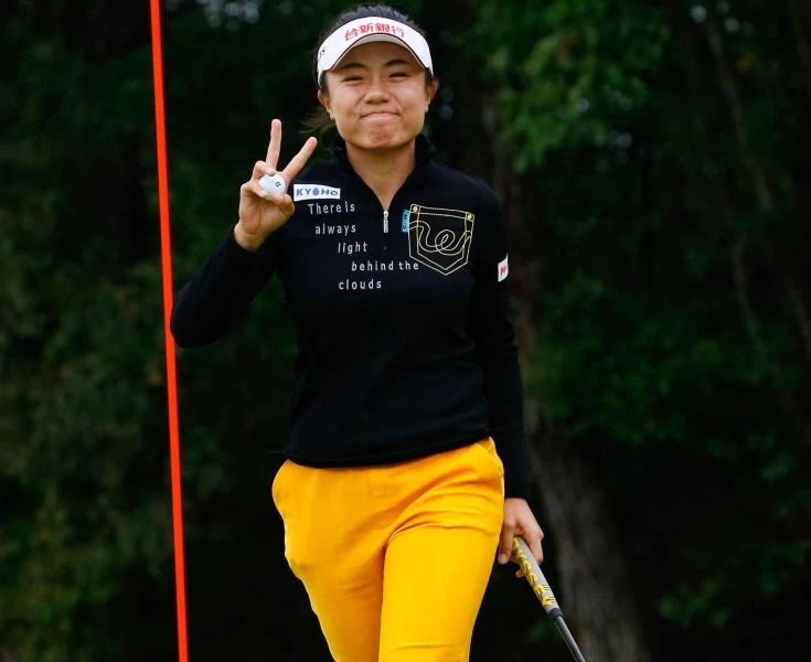蔡佩穎第18洞成功抓鳥,以67桿(-5)的佳績,暫時並列第一。葉勇宏攝
