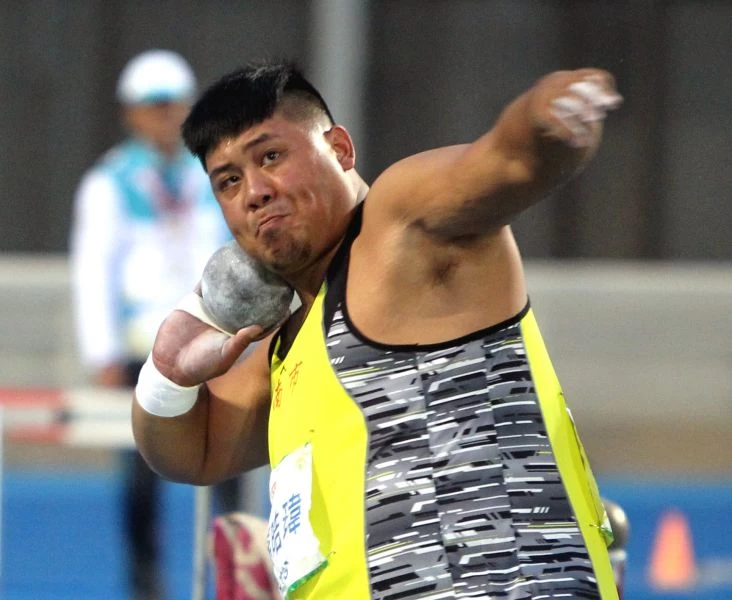 臺南市馬皓瑋17.32奪銀。林嘉欣/攝影。