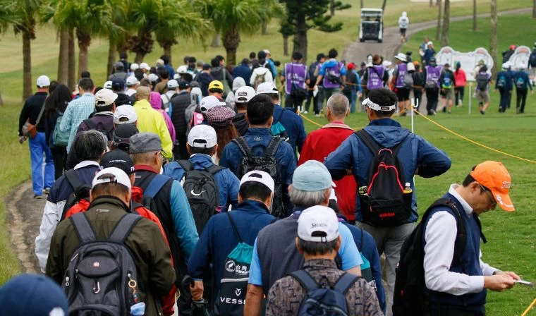 台灣裙襬搖搖LPGA第一回合比賽，吸引6,428名觀眾進場。大會提供