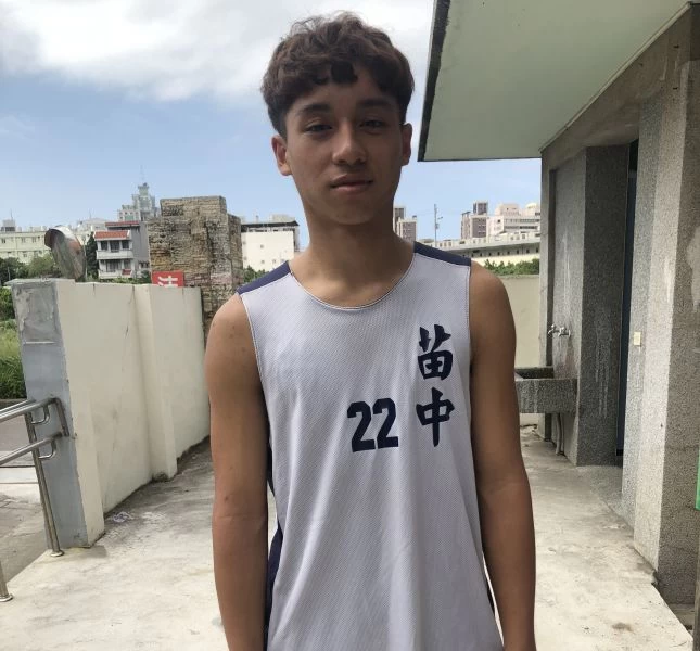 地主苗中的台、菲混血何旼儒連2場三分秀瞄準個人第一張預賽門票。大會提供