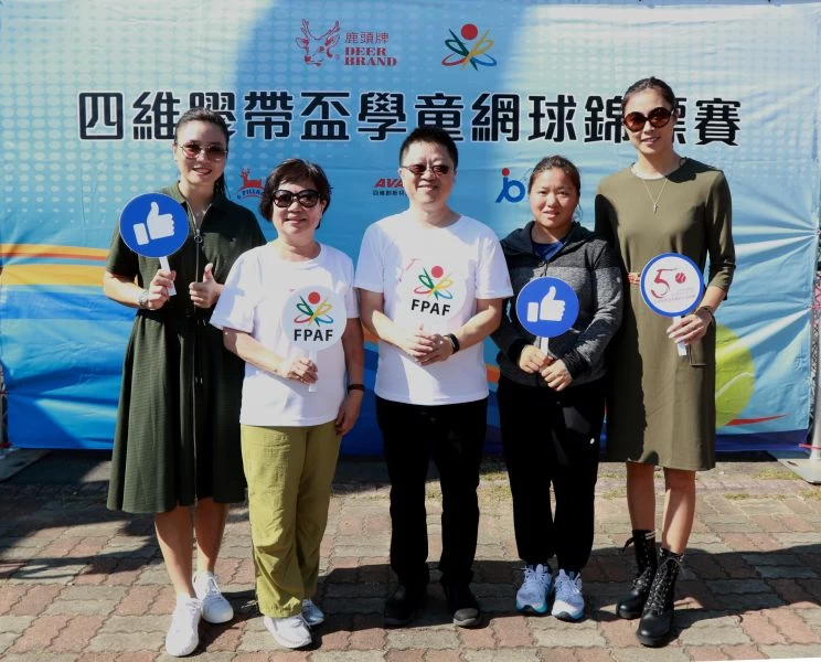 職網女將詹家姊妹與梁恩碩出席四維盃開幕。大會提供