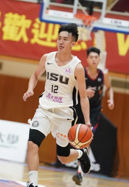 義守大學_白曜誠。大會提供