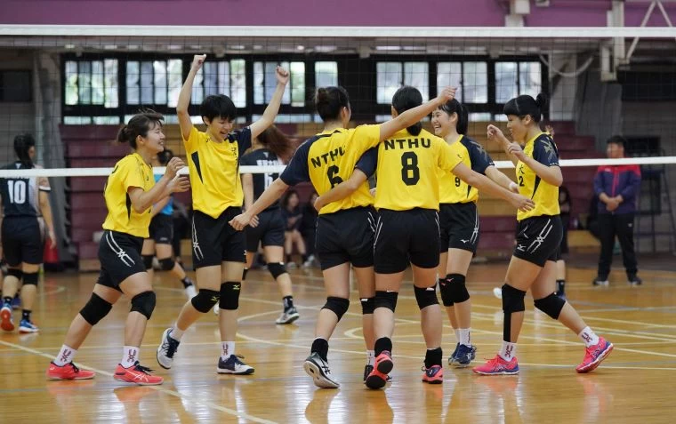 清華大學逆轉奪首勝。大會提供