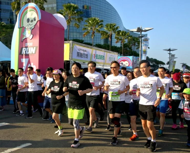 統一集團幹部與員工也共襄盛會參與「OPEN! RUN路跑」活動。統一超商公共事務部 提供
