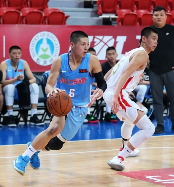 能仁王鈞聖三分球10投中5也是17分、4籃板。大會提供