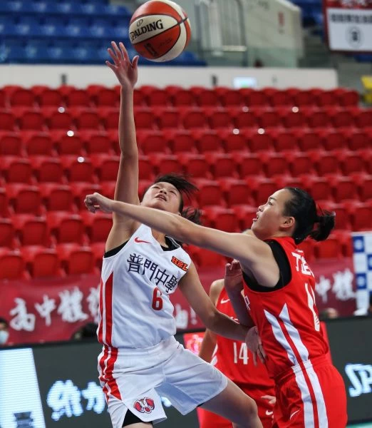 普門連文鈴三分球16投中4獲17分。大會提供
