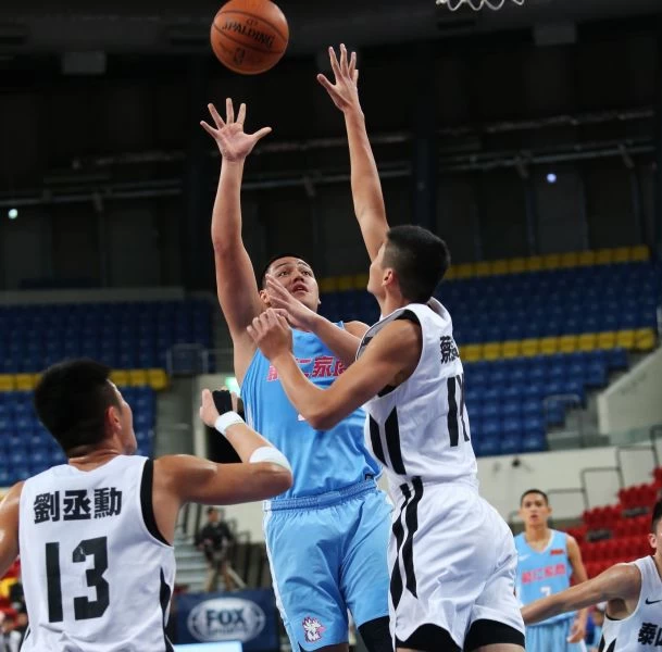 能仁菜鳥中鋒史魯齊2枚三分彈攻下生涯新高22分3度破20。大會提供