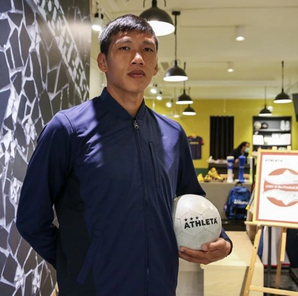 「夢想」的承先啟後-吳俊青擔任ATHLETA足球推廣大使。官方提供