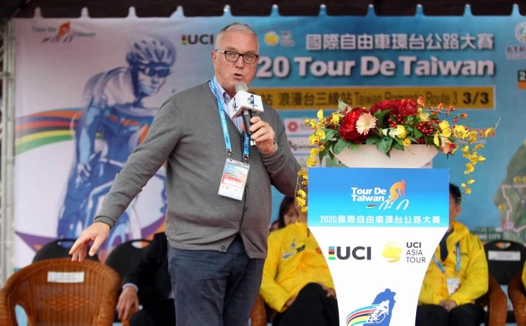 國際自由車總會榮譽會長麥奎德對環台賽防疫工作給予高度肯定。中華民國自由車協會/提供。