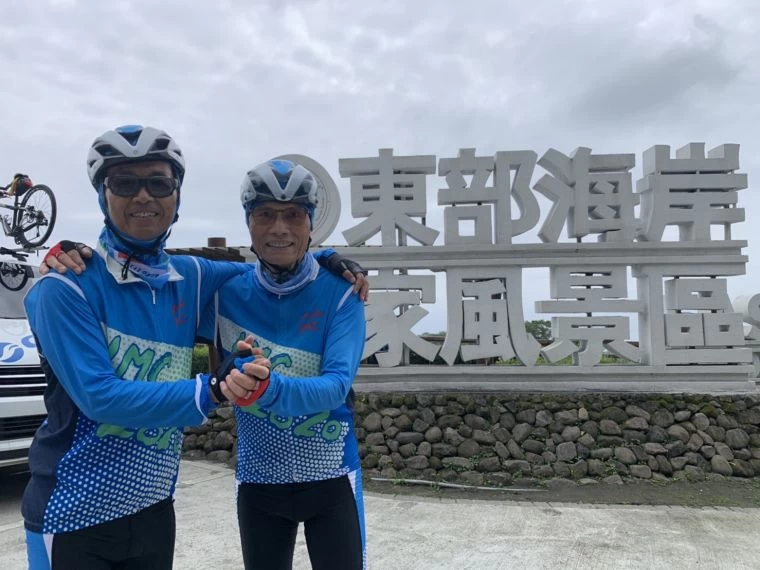 陳蒼海理事長(右)和總召梁政炎是這次環島的兩大靈魂。大會提供