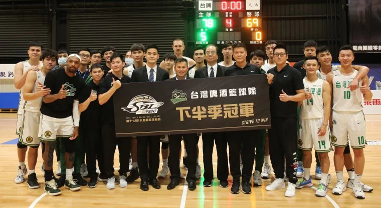 台啤下半季封王。李天助攝