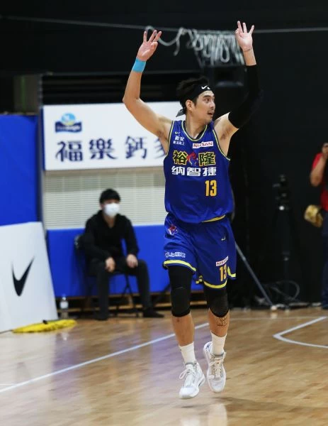 裕隆呂政儒。李天助攝