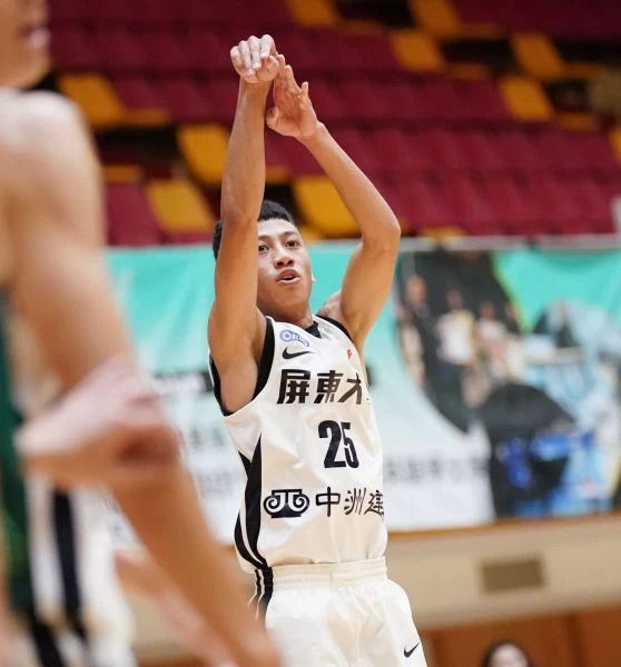 排灣勇士「伊磊斯」菜鳥立大功。大會提供