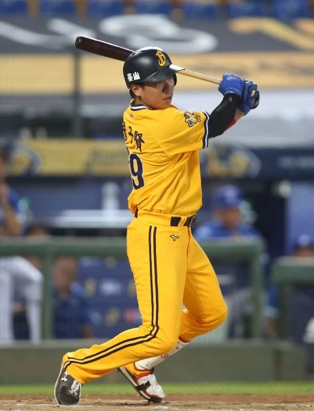 詹子賢敲出勝利打點。李天助攝