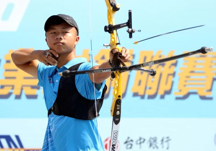 台南射箭隊洪晟皓三連勝。中華企業射箭聯盟/提供。