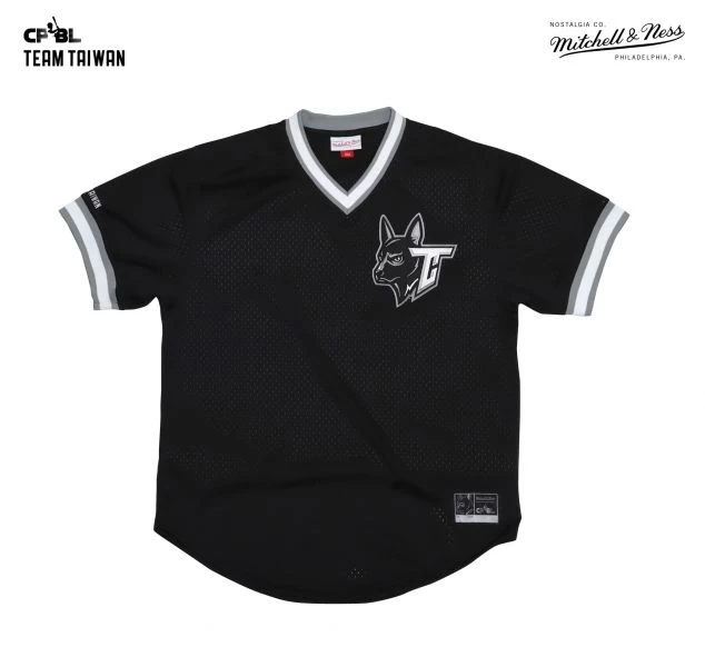 Mitchell & Ness x Team Taiwan 打擊練習衫(Mesh BP),即將於7月24日(五)上午10點於實體及線上同步開賣。官方提供