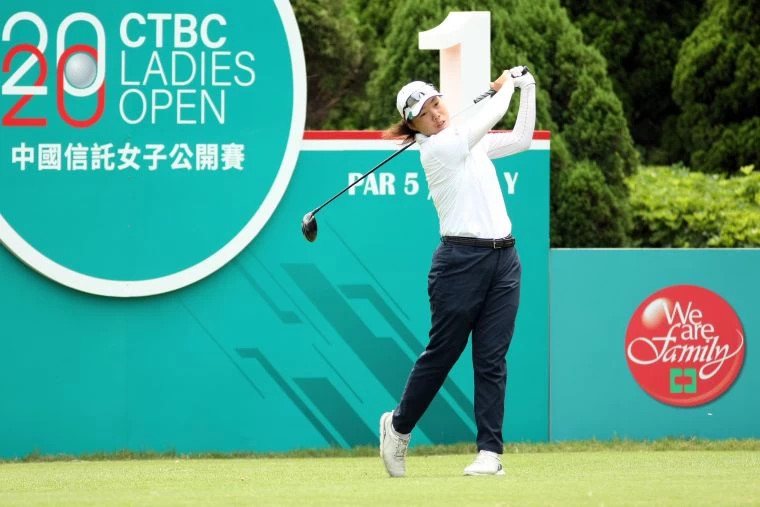 業餘選手安禾佑-4,暫列第三。中國信託提供