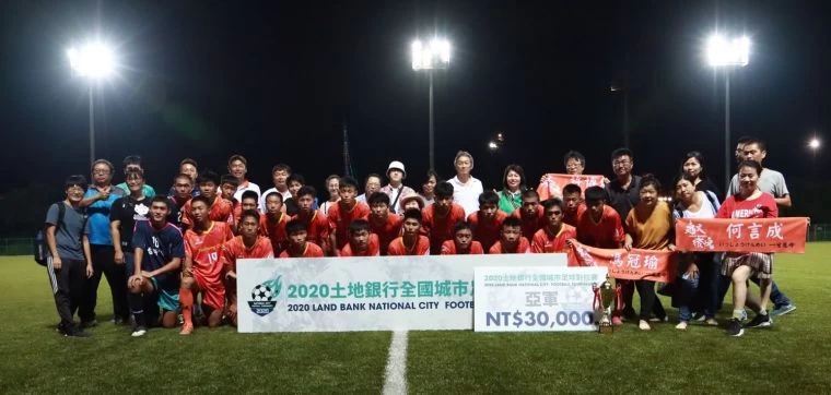 拿下亞軍的台中市U18小將們。官方提供