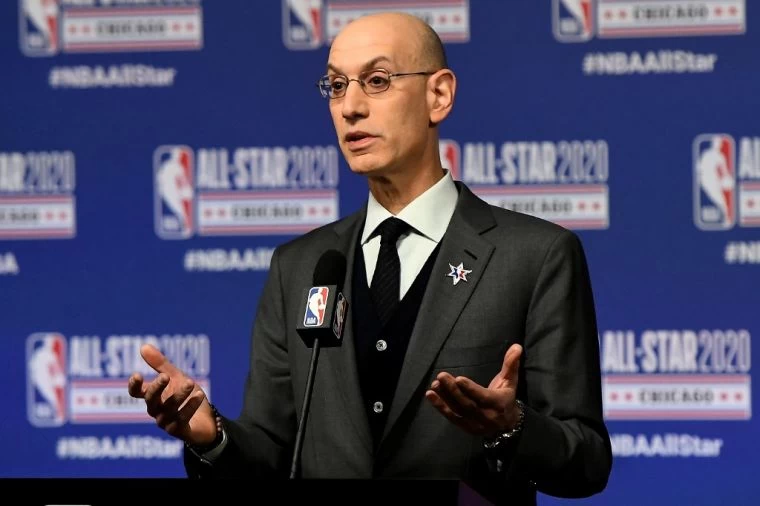 NBA總裁蕭華發表聲明,與球員工會達成3點社會共識,明天將恢復季後賽。(法新社資料照)