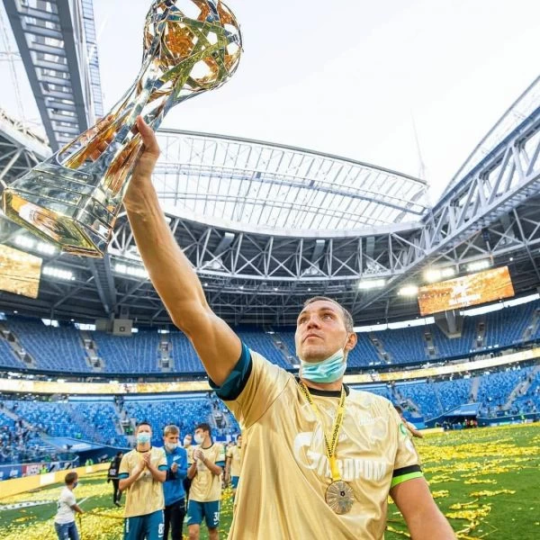 俄羅斯進攻空霸DZYUBA。摘自DZYUBA IG