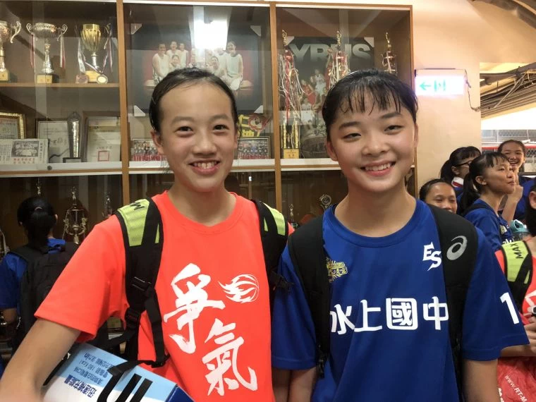 民族黃子芸vs.水上黃子芸第一回合。大會提供