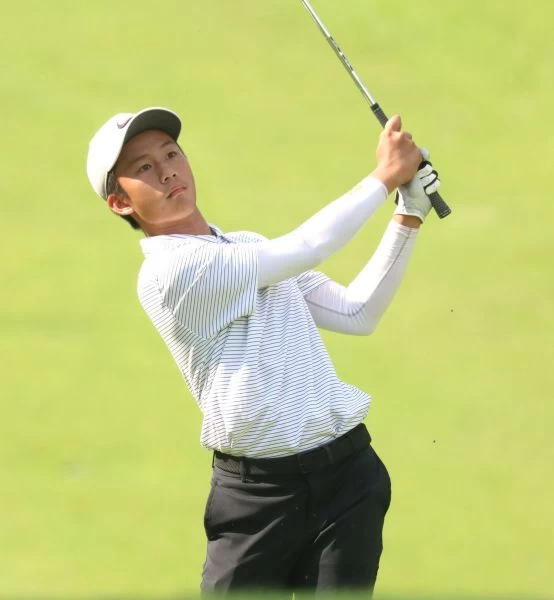 第二回合業餘選手陳季群(-3)兩天成績72.69,暫並列第六。鍾豐榮攝影