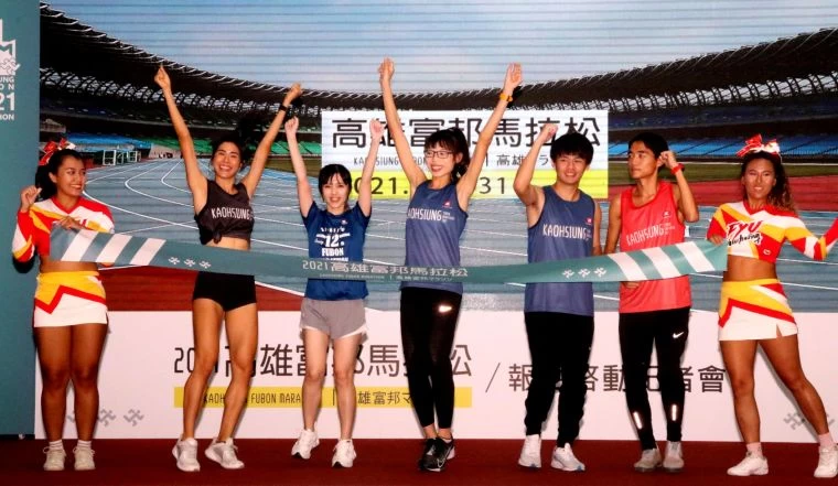 新力旺旺獅洪晏慈擊出再見全壘打並獲單場MVP。企業女壘聯賽大會提供