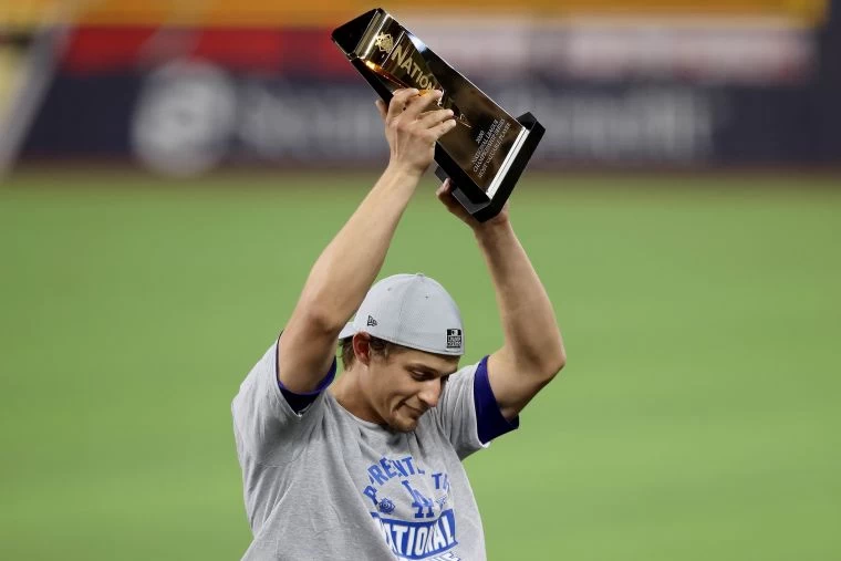 席格(Corey Seager)奪下MVP。法新社
