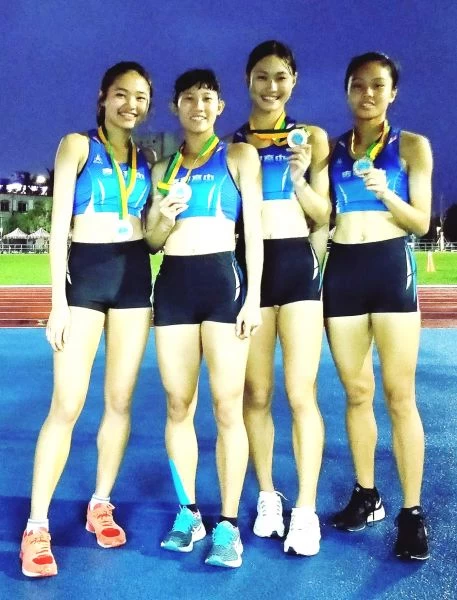 麥寮高中勇奪高女四百接力金牌。鍾登傑／提供。